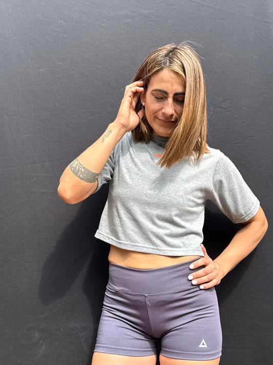 Crop Top Manga Corta Shark