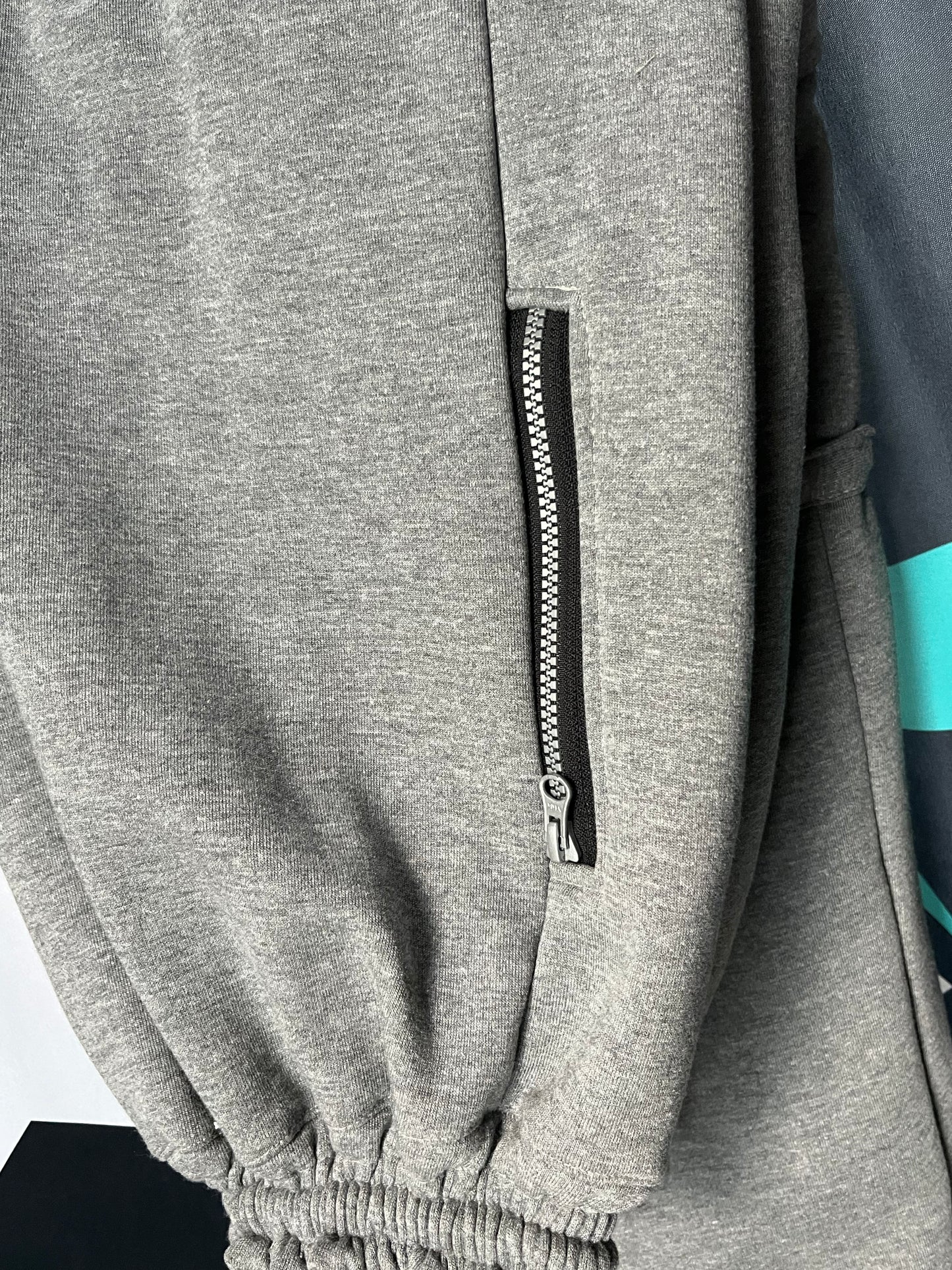 PANTALÓN BUZO